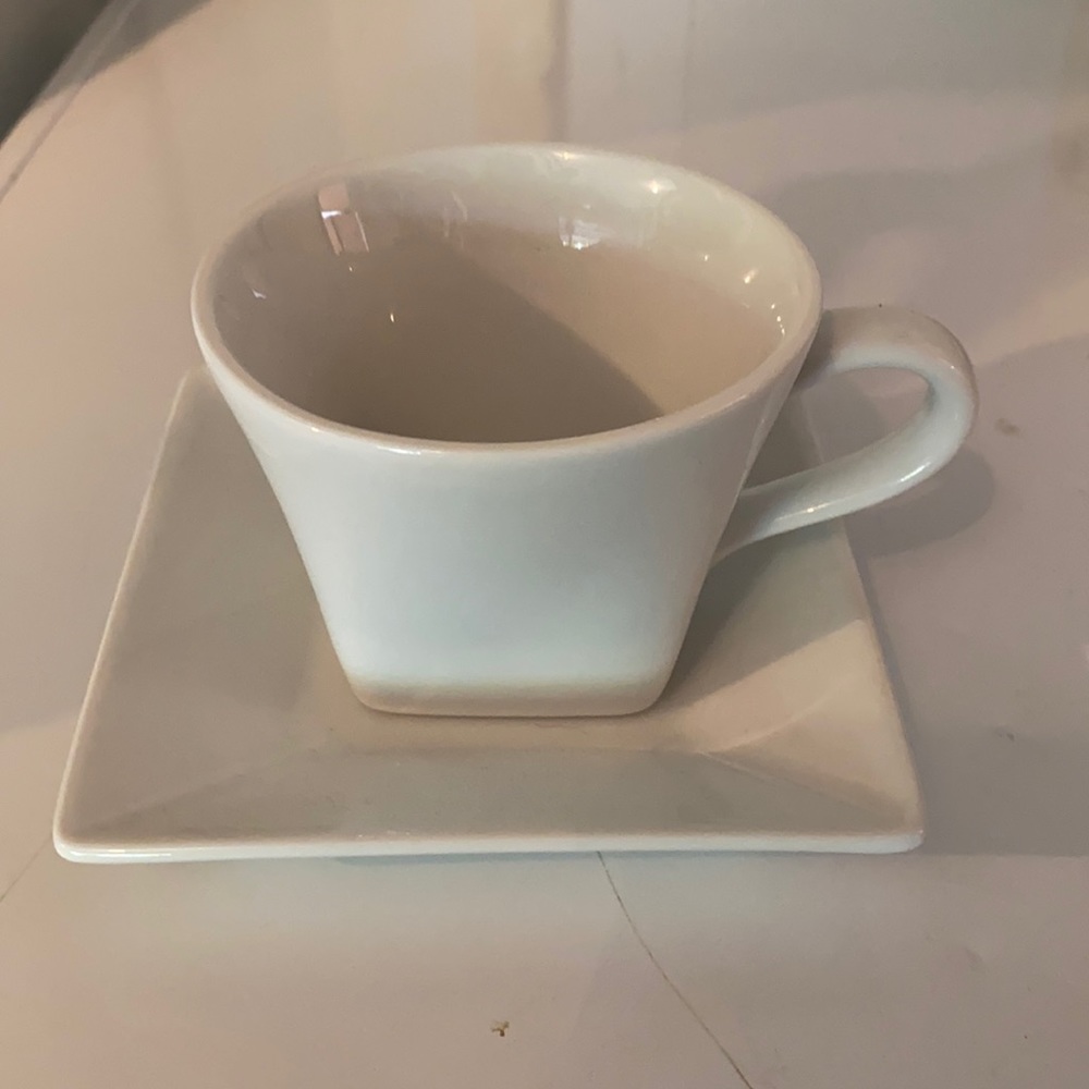 Cup and saucer set